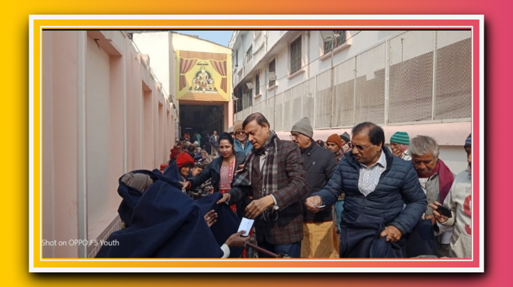 गरीब दिव्यांगों को काशी व्यापार प्रतिनिधि मण्डल ने कम्बल वितरित किया