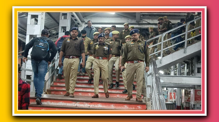 चारबाग रेलवे स्टेशन पर 'दिल्ली' जैसी भीड़: 26 फरवरी तक ट्रेनों में सीटें फुल, यात्री लौट रहे घर, GRP-RPF के जवान अलर्ट पर